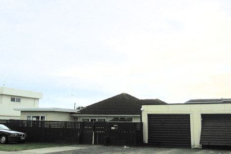 Photo of property in 1 Toru Road, Paraparaumu Beach, Paraparaumu, 5032