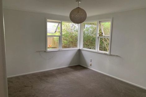 Photo of property in 25 Selwyn Crescent, Forrest Hill, Auckland, 0620