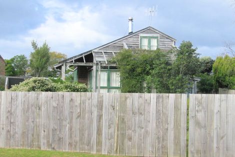 Photo of property in 117 Brook Place, Whangamata, 3620