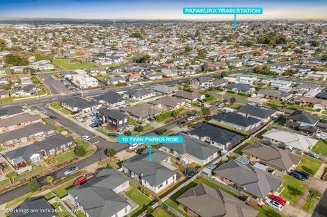 Photo of property in 10 Twin Parks Rise, Papakura, 2110