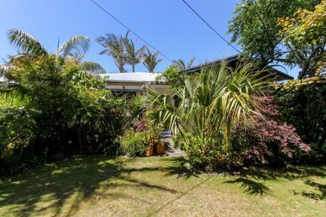 Photo of property in 65 Paynters Avenue, Strandon, New Plymouth, 4312