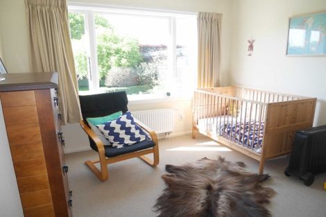 Photo of property in 28 Manor Place, Bryndwr, Christchurch, 8053