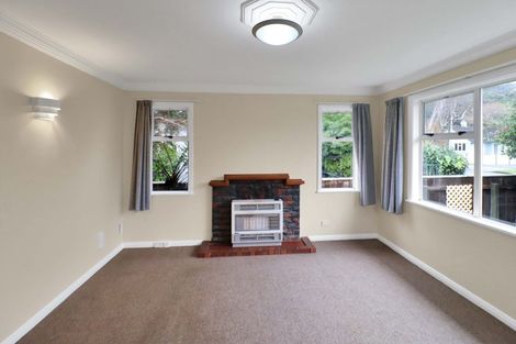 Photo of property in 39 Birdwood Road, Waterloo, Lower Hutt, 5011