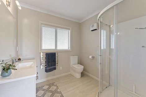 Photo of property in 17 Arete Lane, Levin, 5571