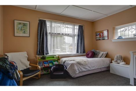 Photo of property in 61 Avenue Road, West End, Timaru, 7910