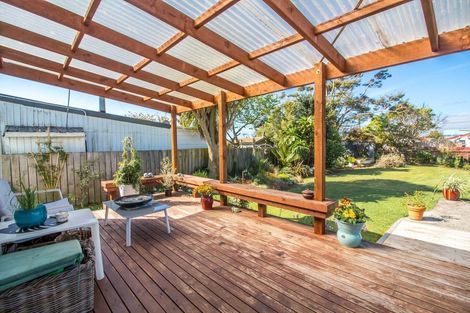 Photo of property in 157 Peel Street, Westport, 7825