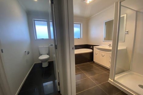 Photo of property in 74c Karamea Street, Whalers Gate, New Plymouth, 4310