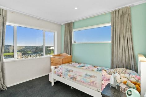 Photo of property in 8 Waititiro Rise, Stanmore Bay, Whangaparaoa, 0932