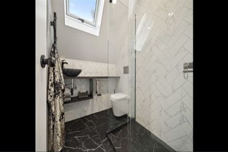 Photo of property in 2/19 Kilmarnock Street, Riccarton, Christchurch, 8011