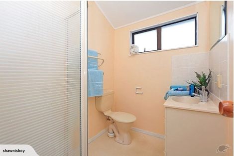 Photo of property in 2/112 Oaktree Avenue, Browns Bay, Auckland, 0630