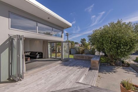 Photo of property in 9 Tedder Avenue, North New Brighton, Christchurch, 8083