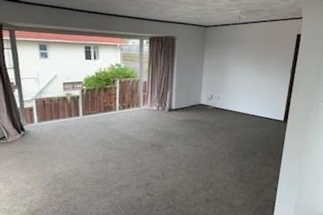 Photo of property in 2/139a Mokoia Road, Birkenhead, Auckland, 0626