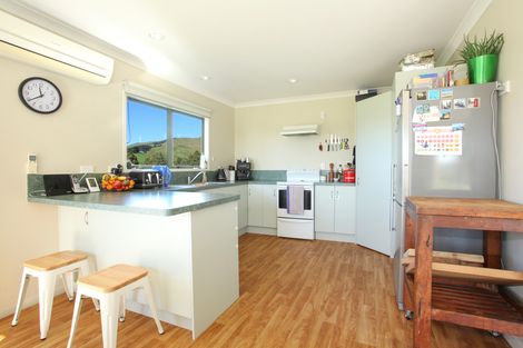 Photo of property in 44 Matakotea Road, Raglan, 3295