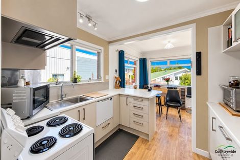 Photo of property in 4 Churchill Street, Putaruru, 3411