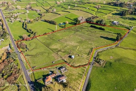 Photo of property in 197 Charles Road, Karaka, Papakura, 2580