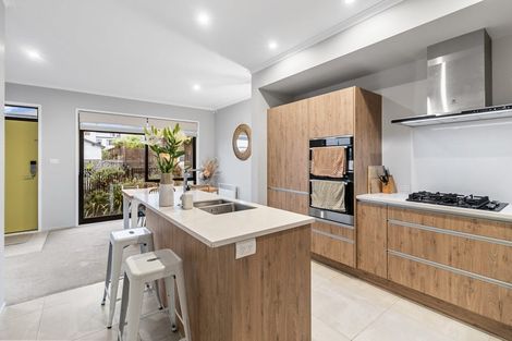Photo of property in 8 Killick Place, Long Bay, Auckland, 0630
