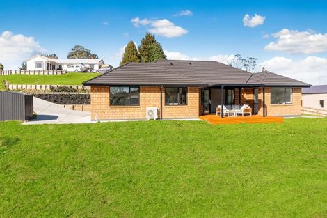 Photo of property in 5 Don Mackinnon Way, Hunua, 2583