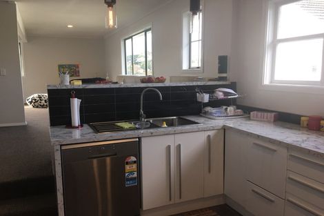 Photo of property in 130 Champion Street, Cannons Creek, Porirua, 5024