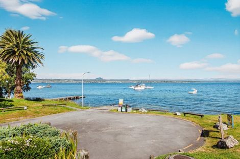 Photo of property in 1 Winston Street, Acacia Bay, Taupo, 3330