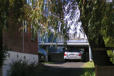 Photo of property in 1/12 Pax Avenue, Forrest Hill, Auckland, 0620