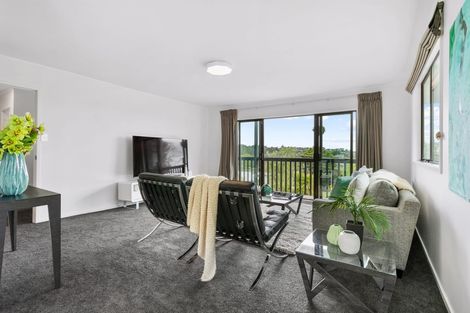Photo of property in 1/84a Avonleigh Road, Green Bay, Auckland, 0604