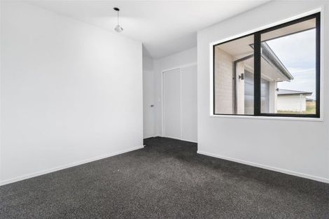 Photo of property in 15 Fountain Place, Rolleston, 7614