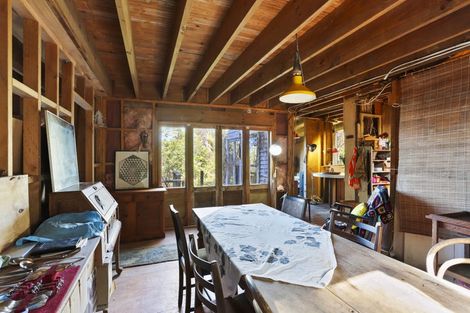 Photo of property in 620 South Titirangi Road, Titirangi, Auckland, 0604