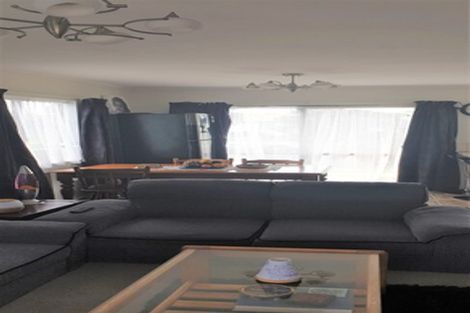 Photo of property in 20 Harbour Crest Drive, Waiuku, 2123