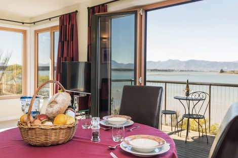 Photo of property in Atholwood Luxury Accommodation, 118 Bronte Road East, Bronte, Upper Moutere, 7173