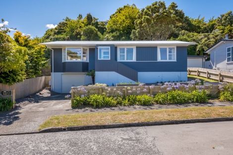 Photo of property in 9 Laburnum Grove, Maungaraki, Lower Hutt, 5010