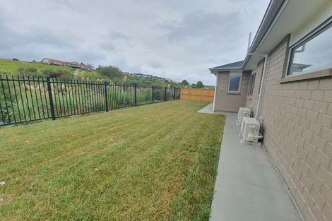 Photo of property in 23 Holcroft Street, Papakura, 2110