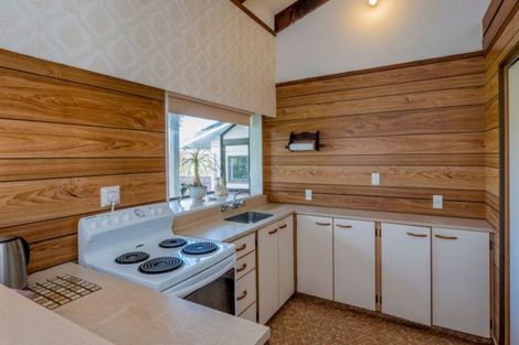 Photo of property in 5 Old Coach Road South, Otaki Beach, Otaki, 5512