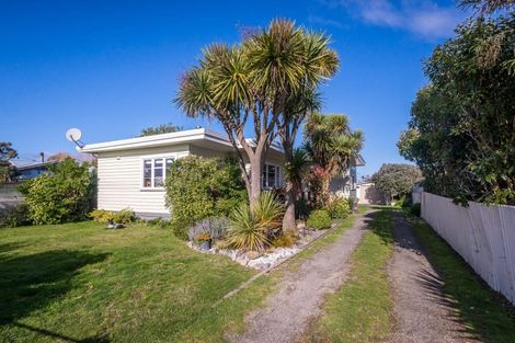 Photo of property in 35 Kiharoa Street, Otaki Beach, Otaki, 5512