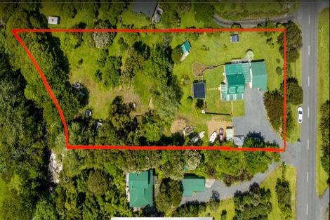 Photo of property in 30 Colville Road, Coromandel, 3506