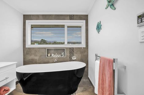 Photo of property in 335 Muhunoa Road East, Muhunoa East, Levin, 5570