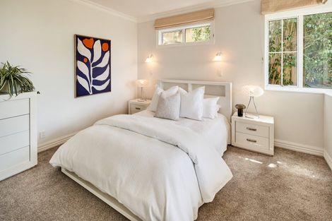 Photo of property in 4 Robieson Street, Roseneath, Wellington, 6011