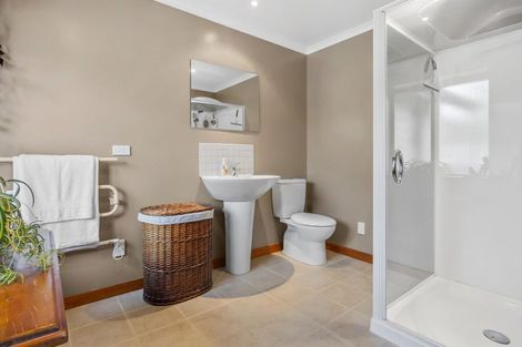 Photo of property in 41 Highgrove, Saint Clair, Dunedin, 9012