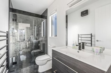 Photo of property in 7 Tahi Street, Albert Town, Wanaka, 9305