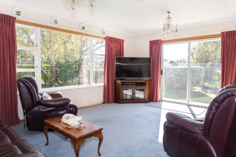 Photo of property in 55 Adelaide Road, Dannevirke, 4978