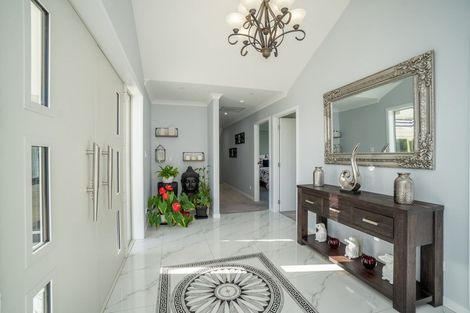 Photo of property in 2 Tutakarae Road, Kelvin Grove, Palmerston North, 4470