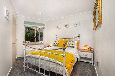 Photo of property in 57a Ribbonwood Crescent, Goodwood Heights, Auckland, 2105