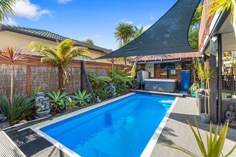 Photo of property in 66 Village Park Drive, Welcome Bay, Tauranga, 3112