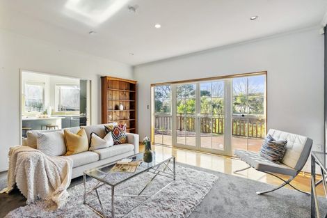 Photo of property in 39 Millstream Drive, Henderson, Auckland, 0610