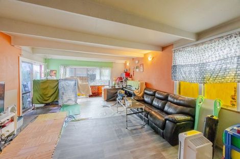 Photo of property in 13 Golding Road, Taradale, Napier, 4112