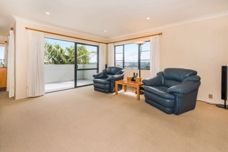 Photo of property in 5 Maidstone Place, Oteha, Auckland, 0632