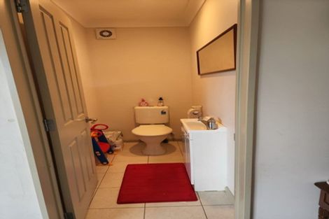 Photo of property in 6 Black Teal Close, Unsworth Heights, Auckland, 0632