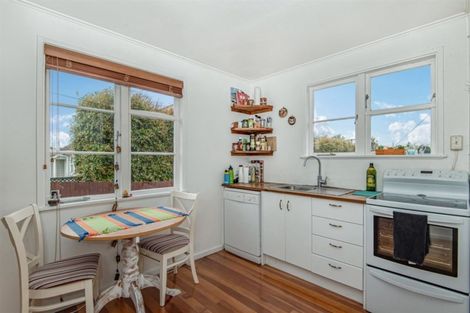 Photo of property in 46 Philomel Crescent, Bayswater, Auckland, 0622