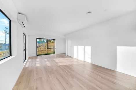 Photo of property in 53d Evans Road, Glen Eden, Auckland, 0602