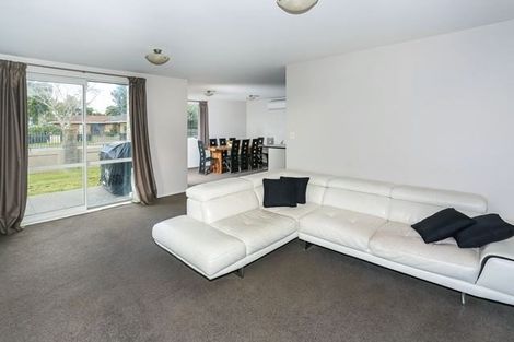 Photo of property in 1 Erceg Way, Rosehill, Papakura, 2113