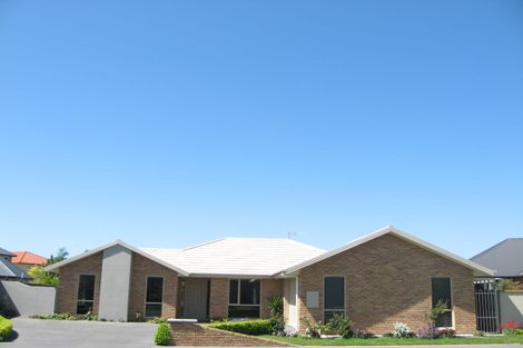 Photo of property in 3 Coolspring Way, Redwood, Christchurch, 8051